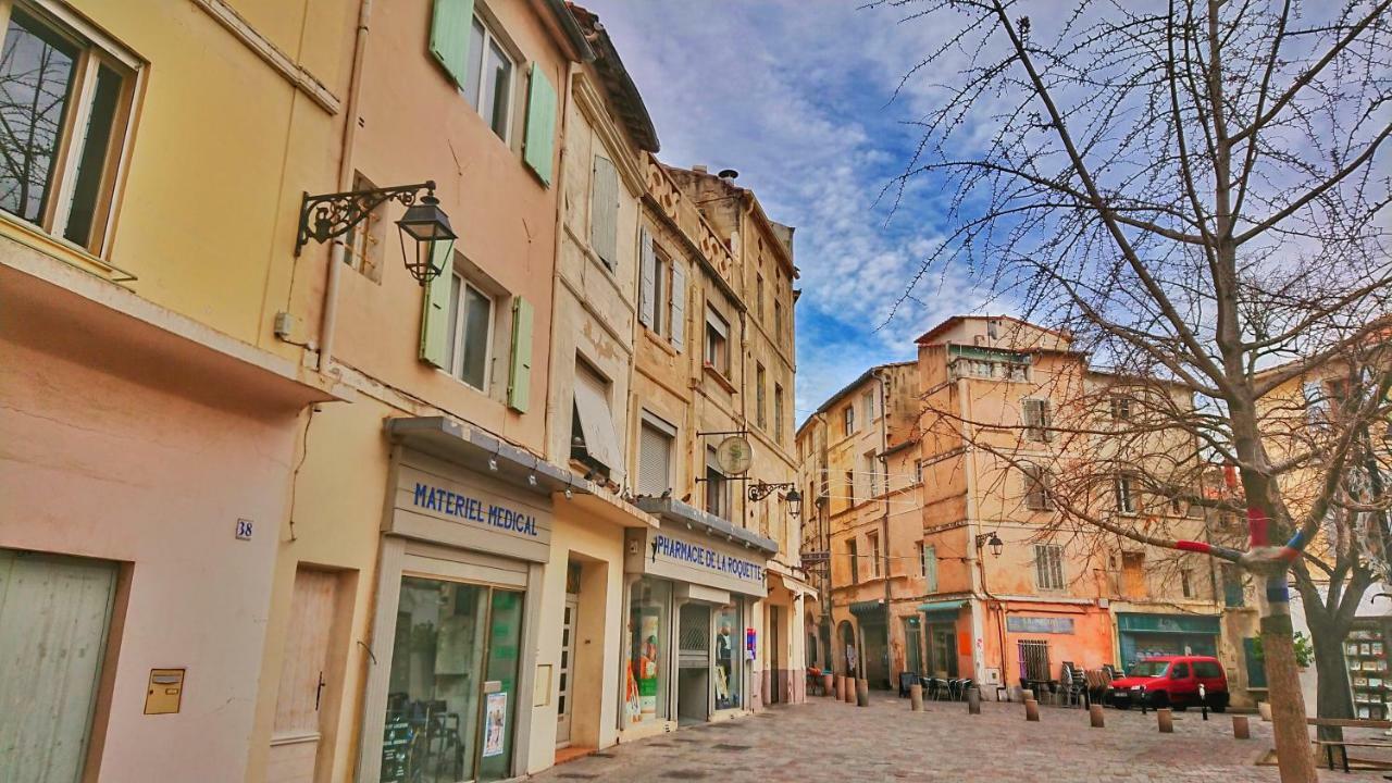 Place De La Roquette, Centre Historique Arles Exterior photo